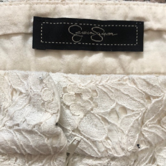 Jessica Simpson white lace shorts - Picture 4 of 12
